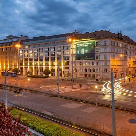 Chic Central Flat With River View Budapest Exterior foto