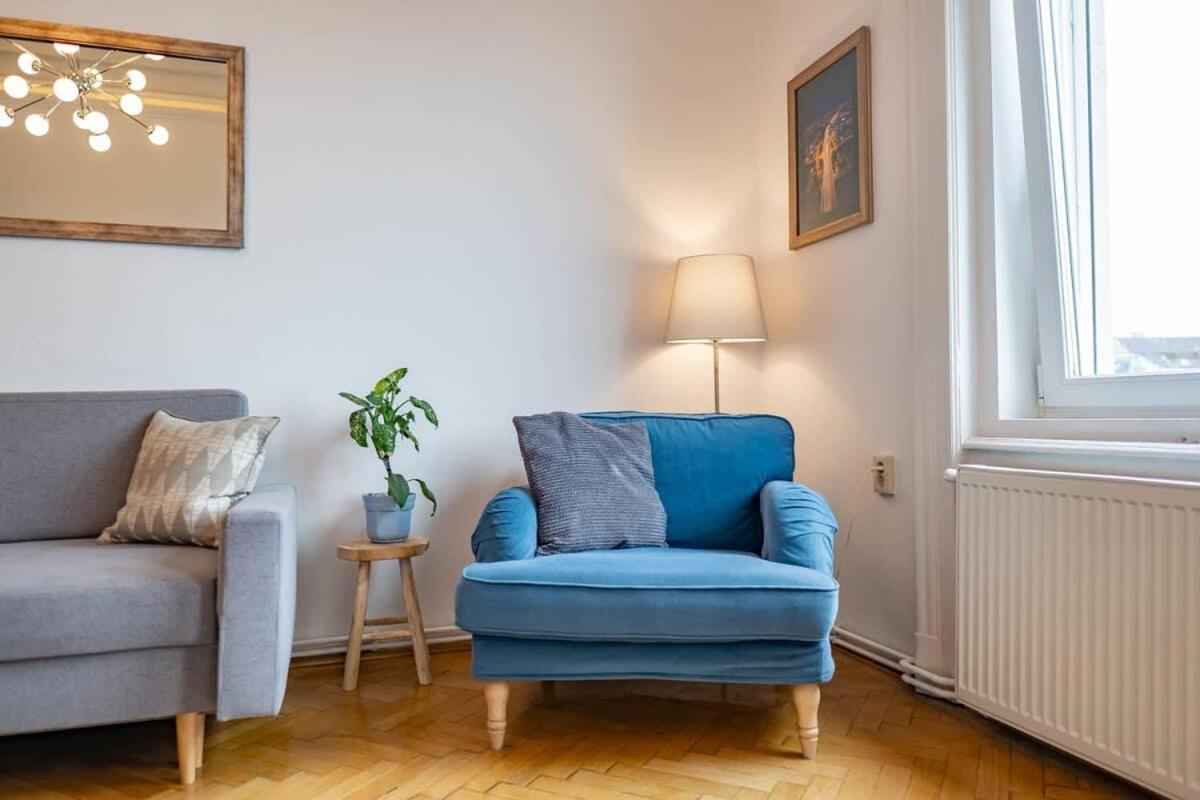 Chic Central Flat With River View Budapest Exterior foto